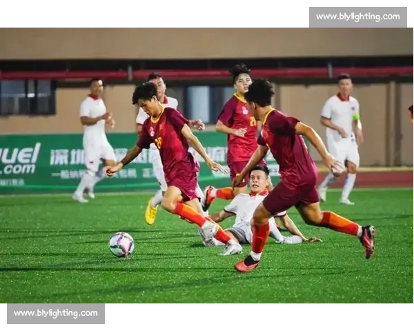 托雷斯中国行 Day2 燃爆山城!颠球神技 + 友谊赛献技,球迷热情掀翻现场